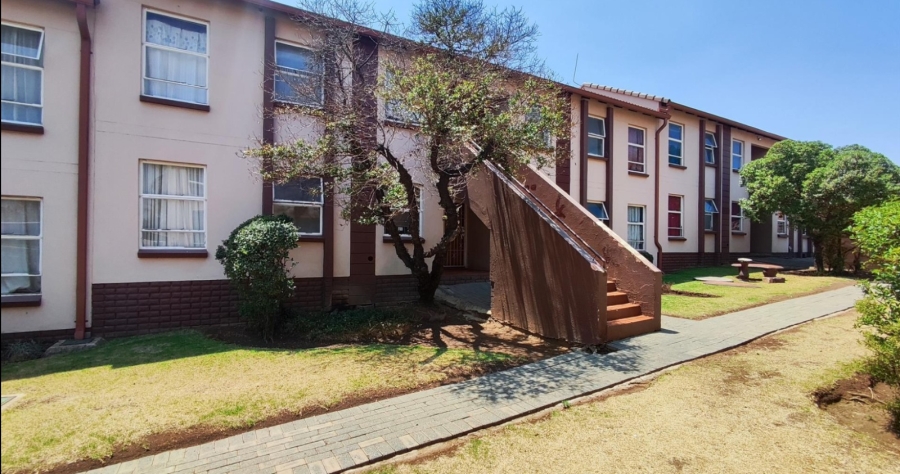 2 Bedroom Property for Sale in Norkem Park Gauteng
