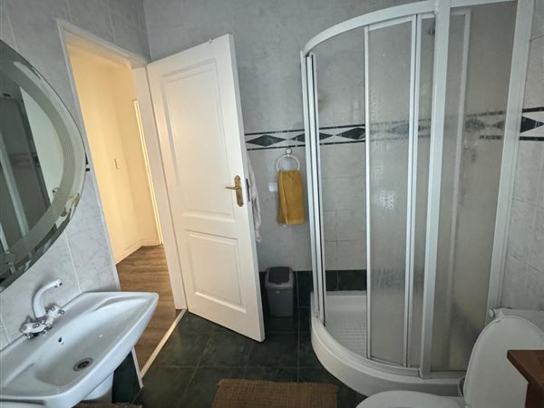 To Let 3 Bedroom Property for Rent in Dowerglen Gauteng