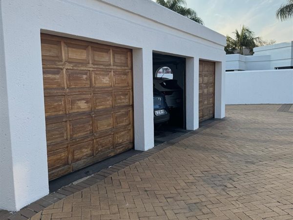 To Let 3 Bedroom Property for Rent in Dowerglen Gauteng