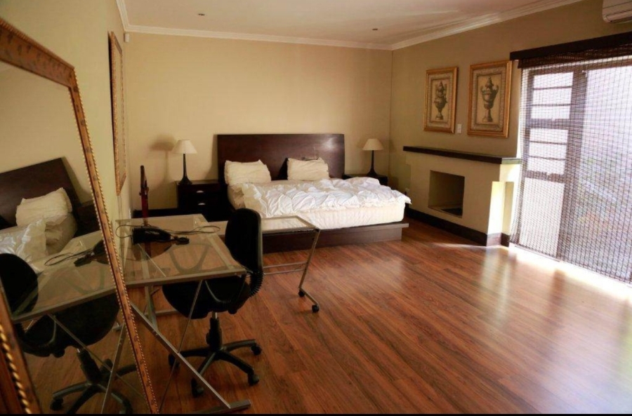 To Let 2 Bedroom Property for Rent in Sunninghill Gauteng