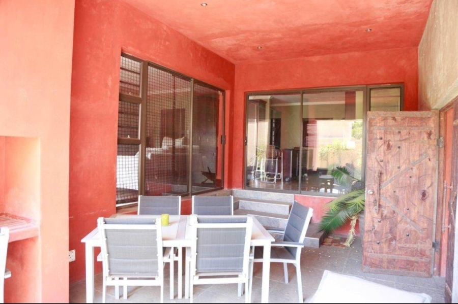 To Let 2 Bedroom Property for Rent in Sunninghill Gauteng