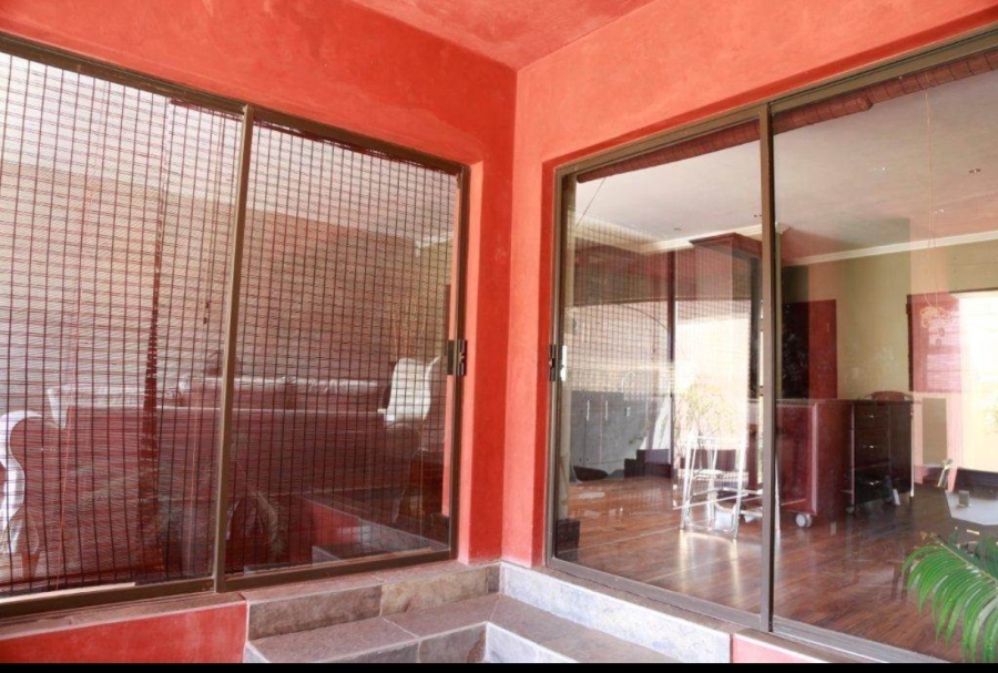 To Let 2 Bedroom Property for Rent in Sunninghill Gauteng