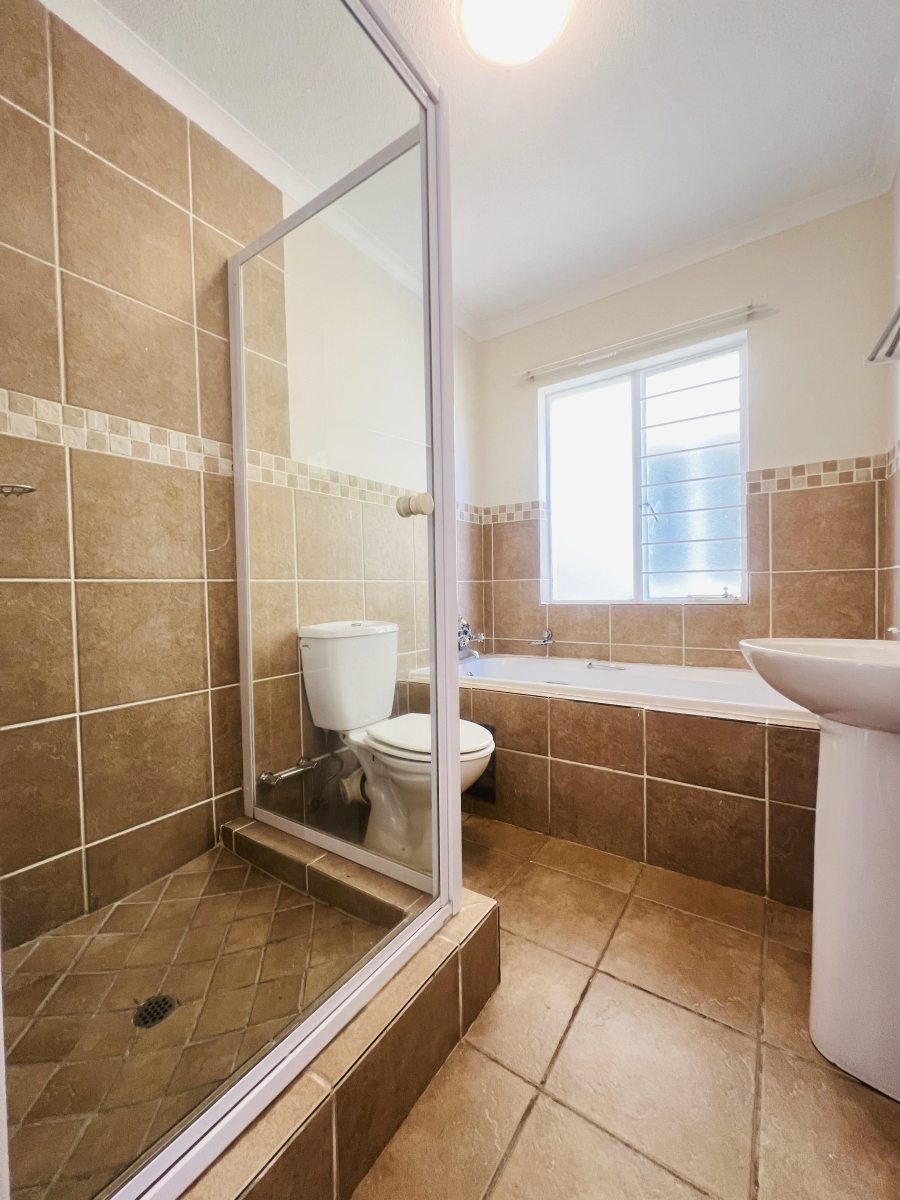 2 Bedroom Property for Sale in Montana Gauteng