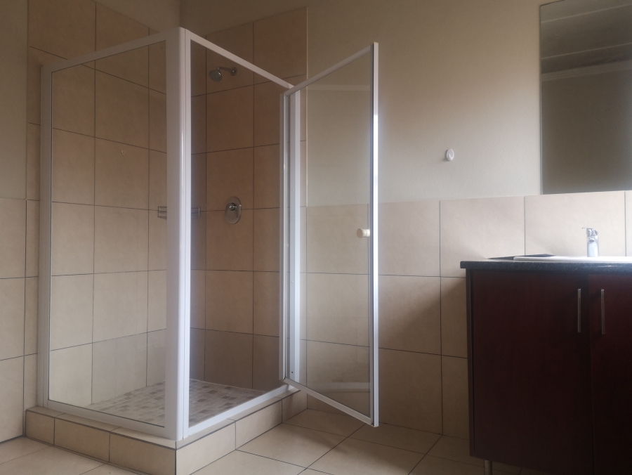 2 Bedroom Property for Sale in Blackheath Gauteng