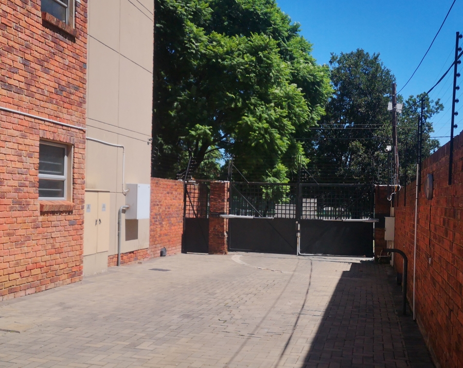2 Bedroom Property for Sale in Blackheath Gauteng