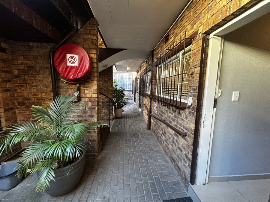 3 Bedroom Property for Sale in South Crest Gauteng