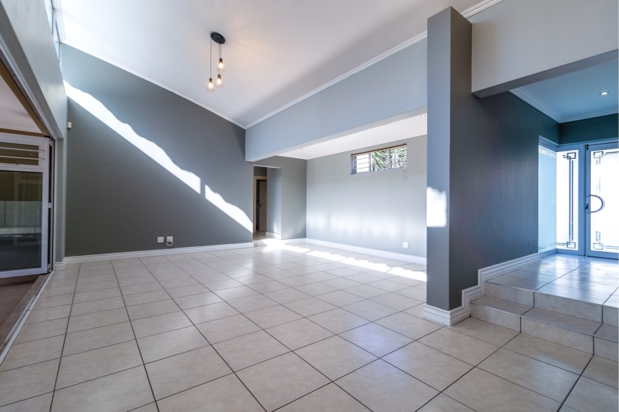 2 Bedroom Property for Sale in Greenstone Hill Gauteng