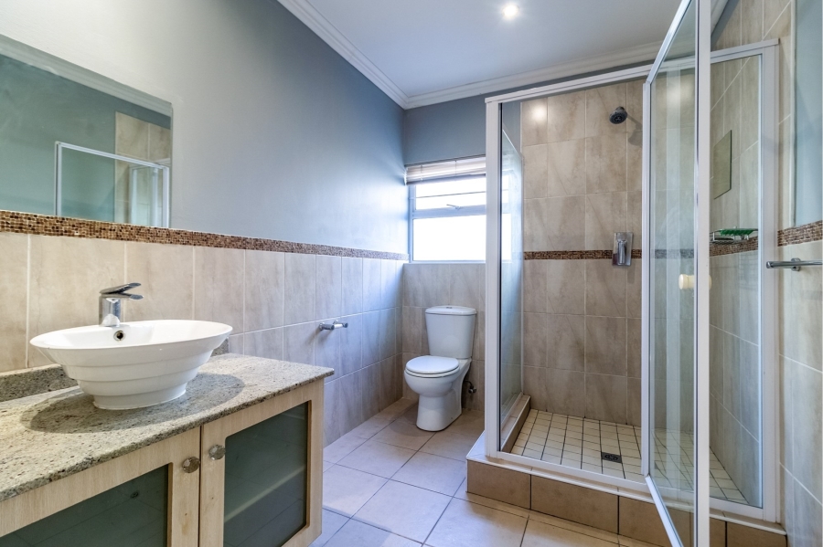 2 Bedroom Property for Sale in Greenstone Hill Gauteng