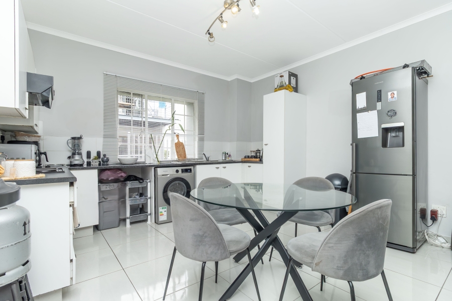 2 Bedroom Property for Sale in Douglasdale Gauteng