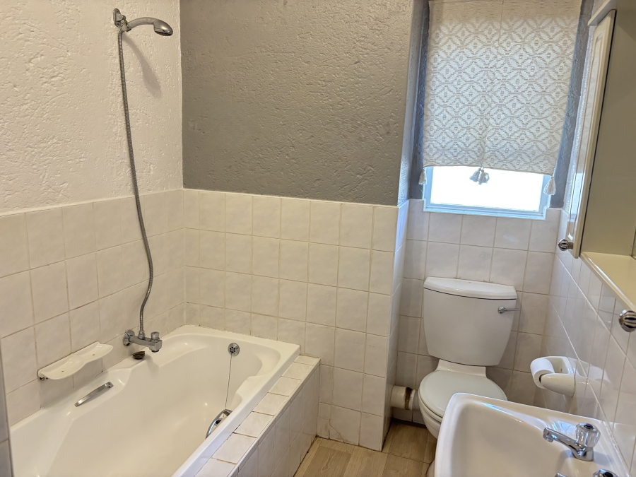 3 Bedroom Property for Sale in Bryanston Gauteng