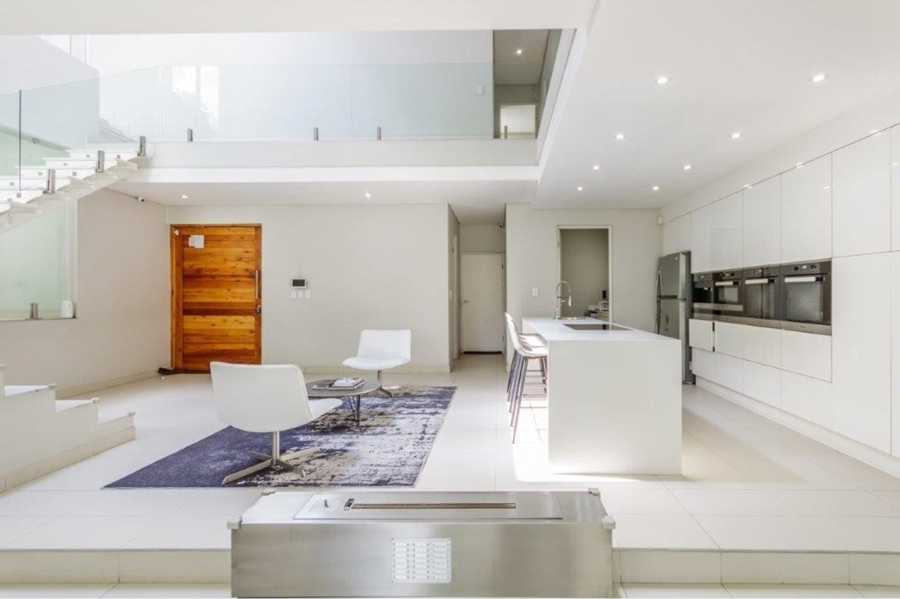 To Let 3 Bedroom Property for Rent in Eltonhill Gauteng