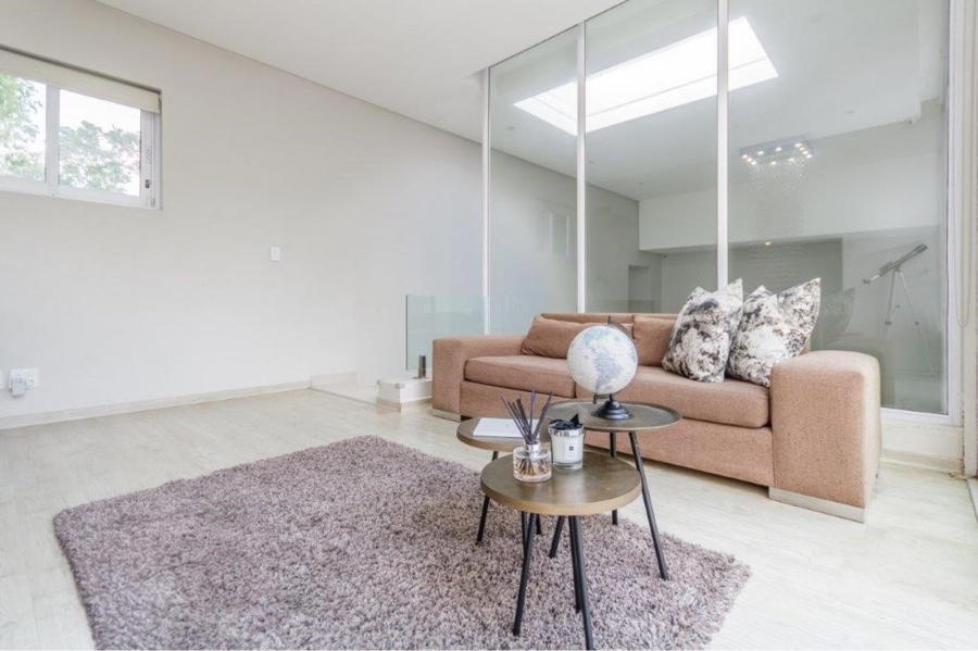 To Let 3 Bedroom Property for Rent in Eltonhill Gauteng