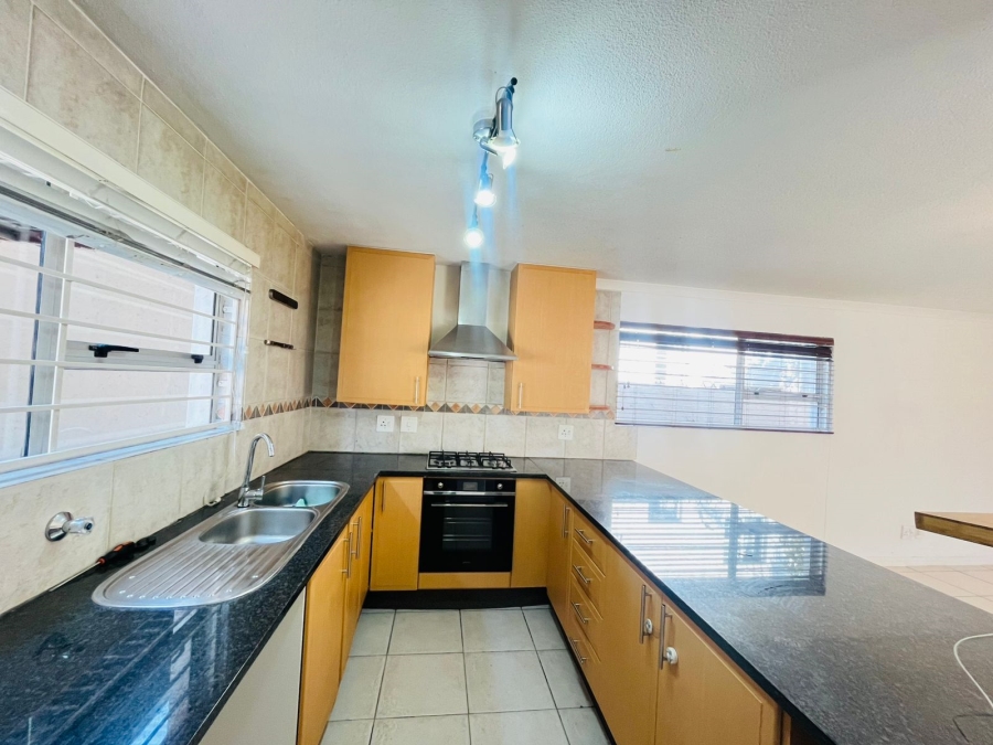 To Let 3 Bedroom Property for Rent in Sunninghill Gauteng