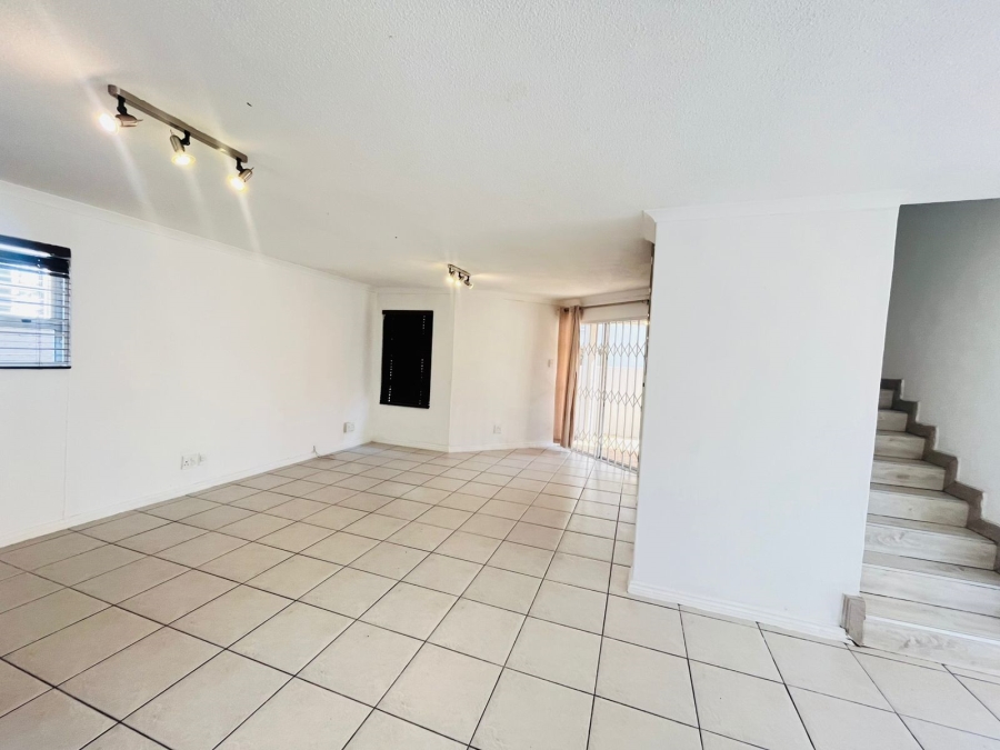 To Let 3 Bedroom Property for Rent in Sunninghill Gauteng