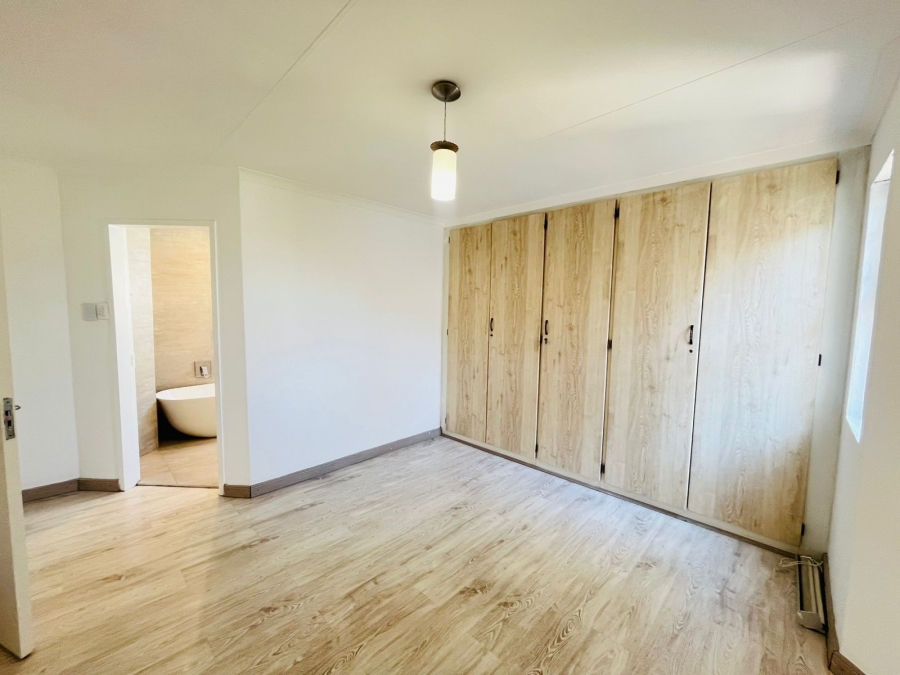 To Let 3 Bedroom Property for Rent in Sunninghill Gauteng