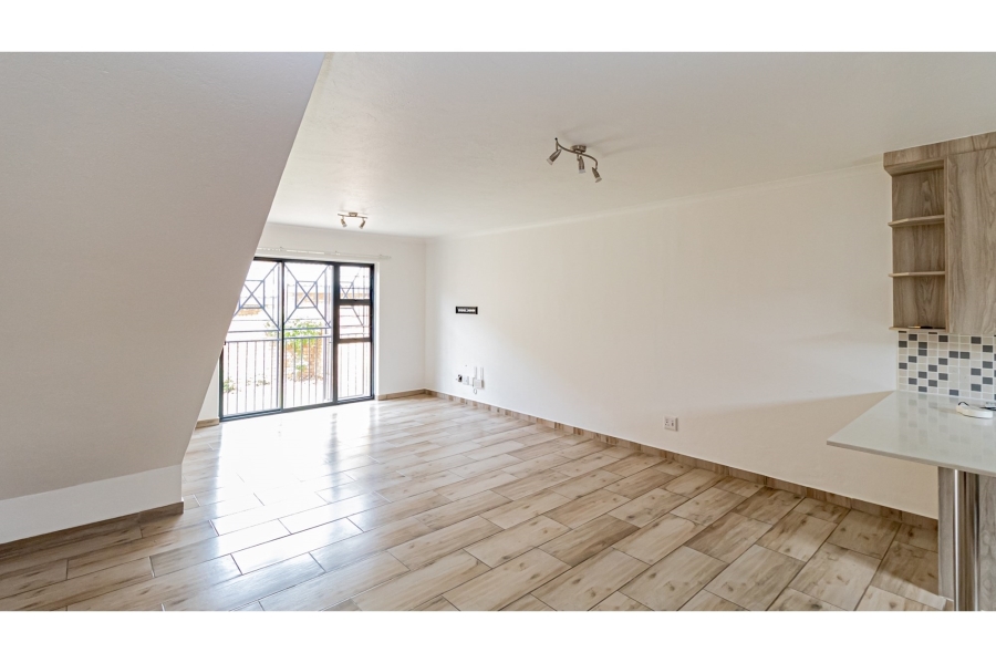 To Let 4 Bedroom Property for Rent in Ruimsig Gauteng