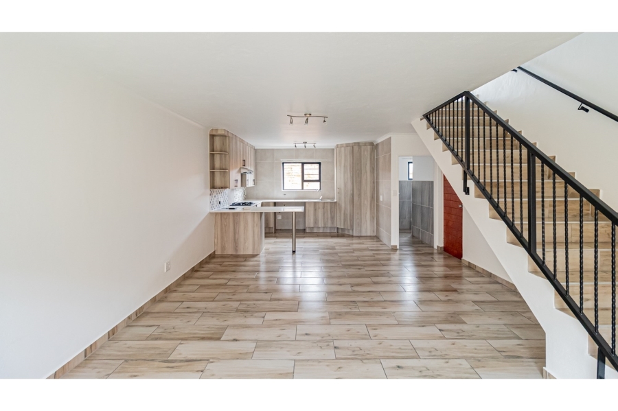 To Let 4 Bedroom Property for Rent in Ruimsig Gauteng