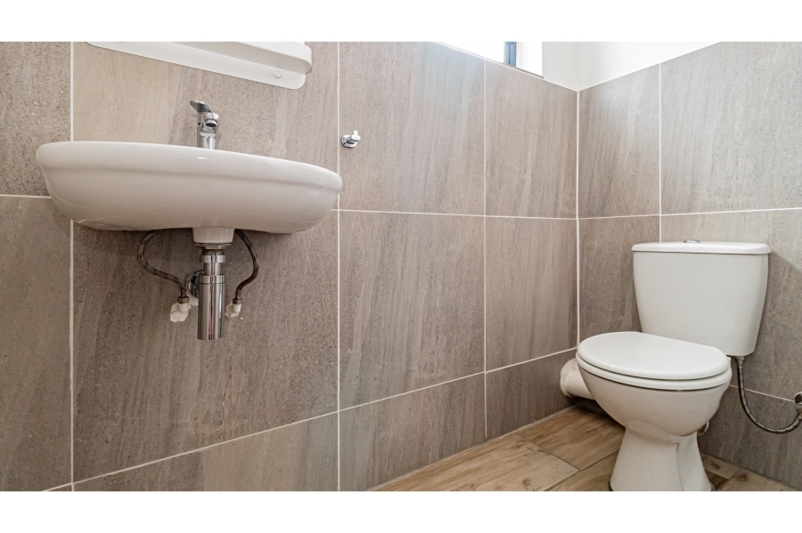 To Let 4 Bedroom Property for Rent in Ruimsig Gauteng