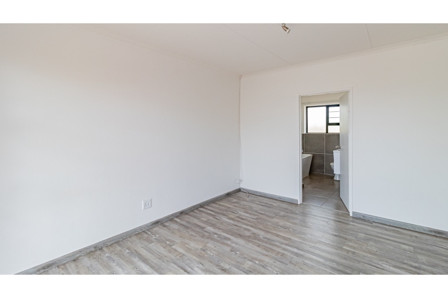 To Let 4 Bedroom Property for Rent in Ruimsig Gauteng