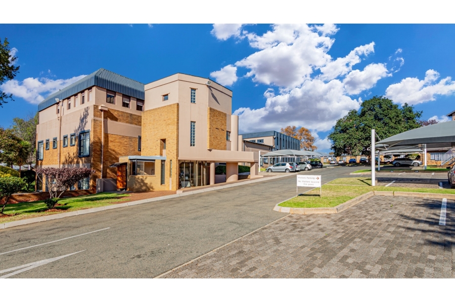 3 Bedroom Property for Sale in Helderkruin Gauteng