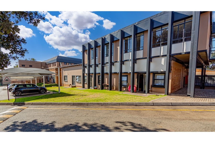 3 Bedroom Property for Sale in Helderkruin Gauteng