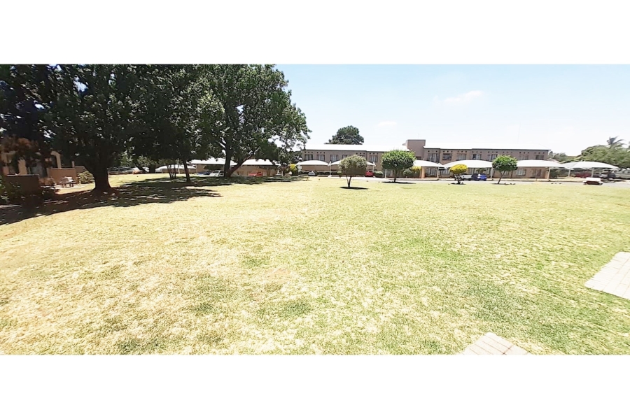 3 Bedroom Property for Sale in Helderkruin Gauteng