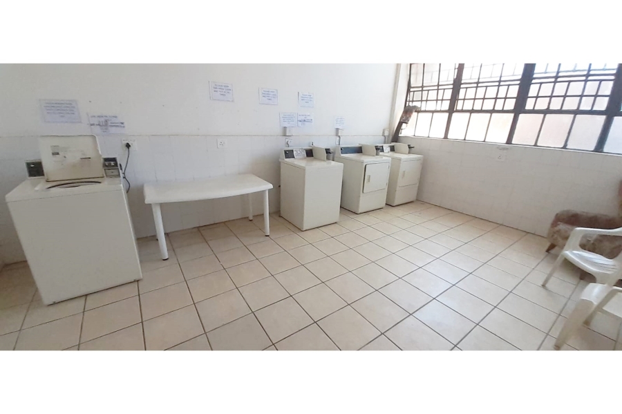 3 Bedroom Property for Sale in Helderkruin Gauteng
