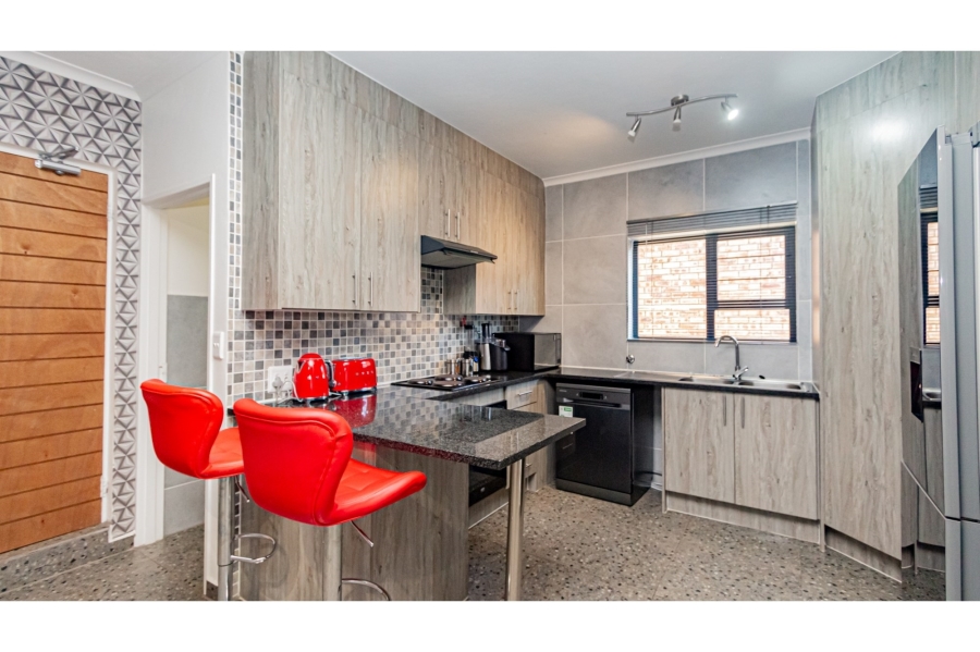 3 Bedroom Property for Sale in Ruimsig Gauteng