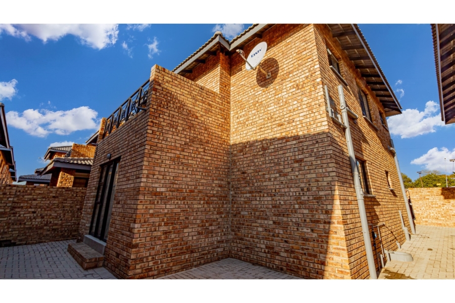 3 Bedroom Property for Sale in Ruimsig Gauteng