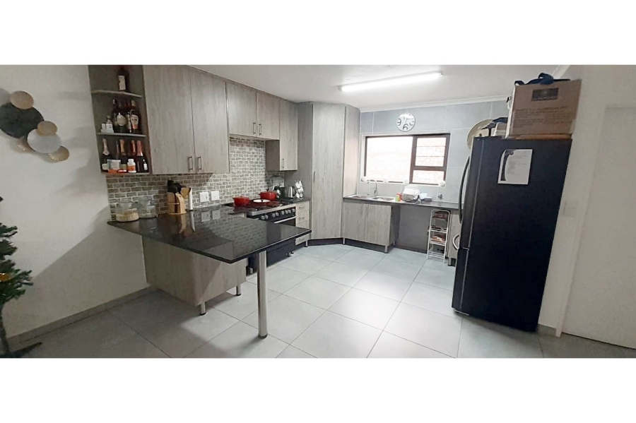 4 Bedroom Property for Sale in Ruimsig Gauteng