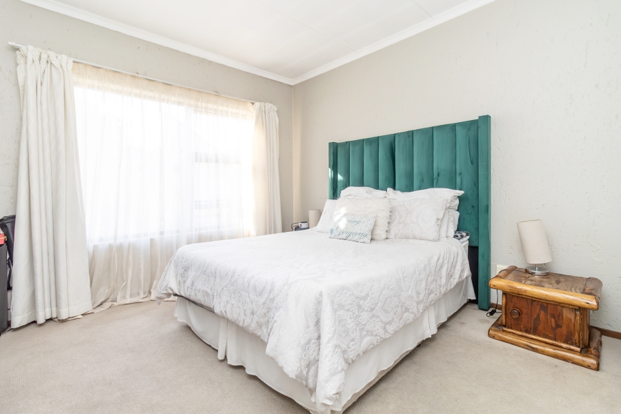 3 Bedroom Property for Sale in Sunninghill Gauteng
