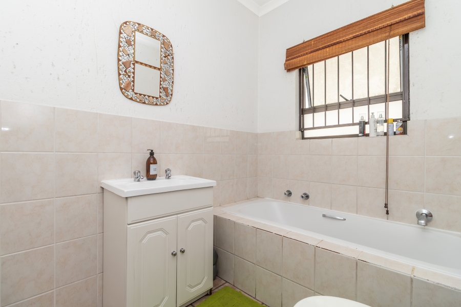 3 Bedroom Property for Sale in Sunninghill Gauteng