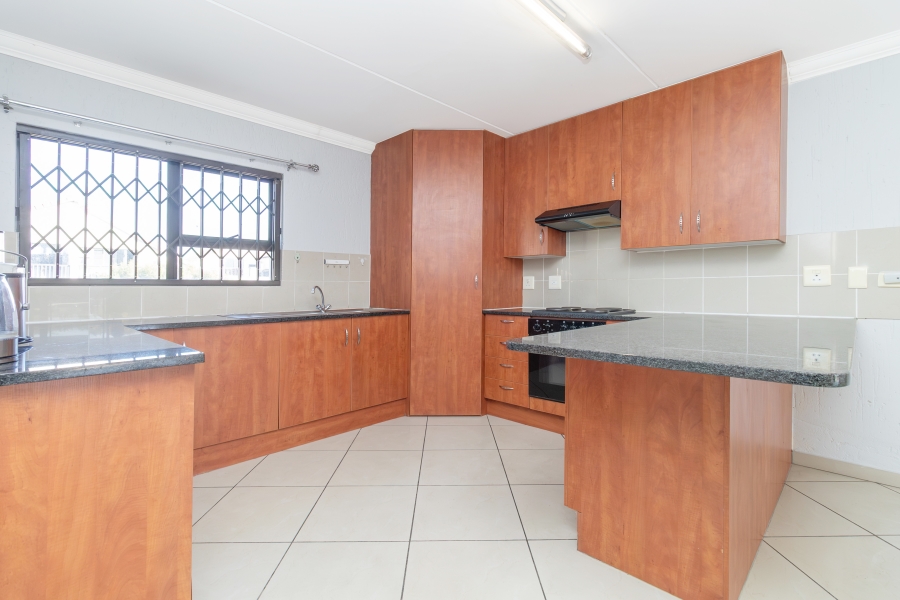 2 Bedroom Property for Sale in Sunninghill Gauteng