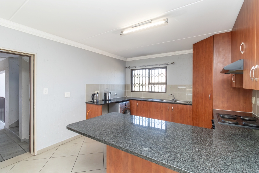 2 Bedroom Property for Sale in Sunninghill Gauteng