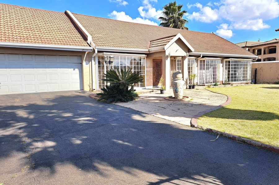 4 Bedroom Property for Sale in Parkrand Gauteng