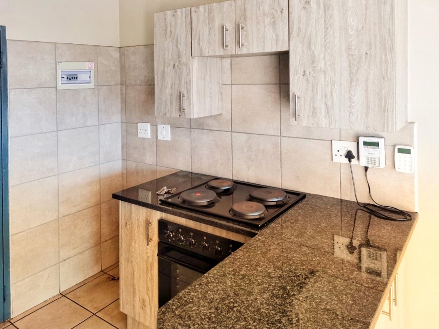 To Let 2 Bedroom Property for Rent in Montana Tuine Gauteng