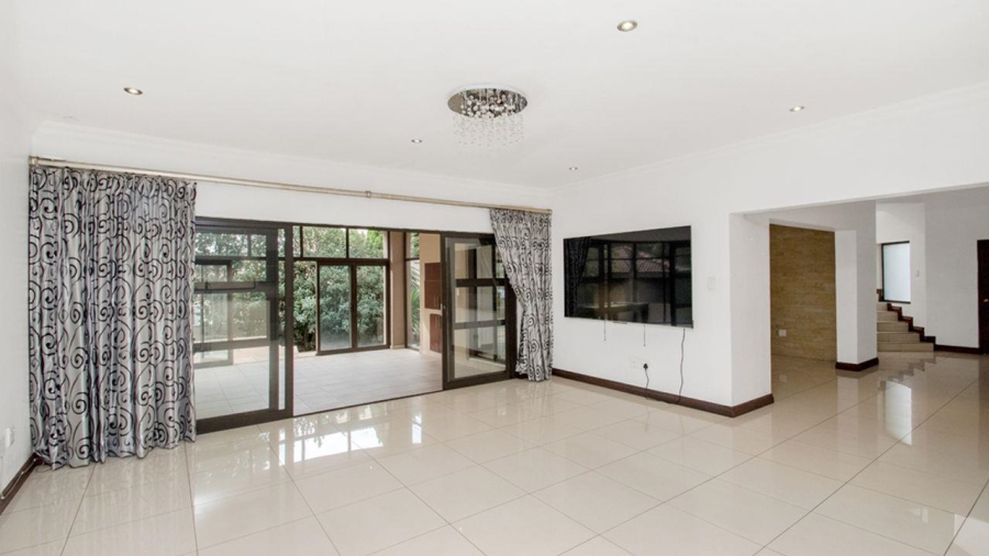 5 Bedroom Property for Sale in Carlswald North Estate Gauteng
