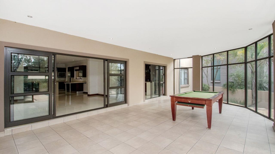 5 Bedroom Property for Sale in Carlswald North Estate Gauteng