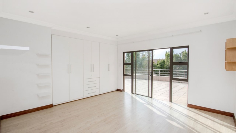 5 Bedroom Property for Sale in Carlswald North Estate Gauteng