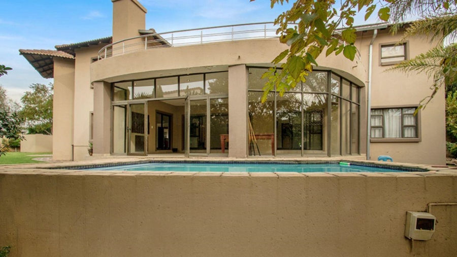 5 Bedroom Property for Sale in Carlswald North Estate Gauteng