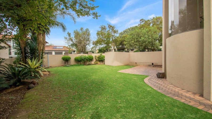 5 Bedroom Property for Sale in Carlswald North Estate Gauteng