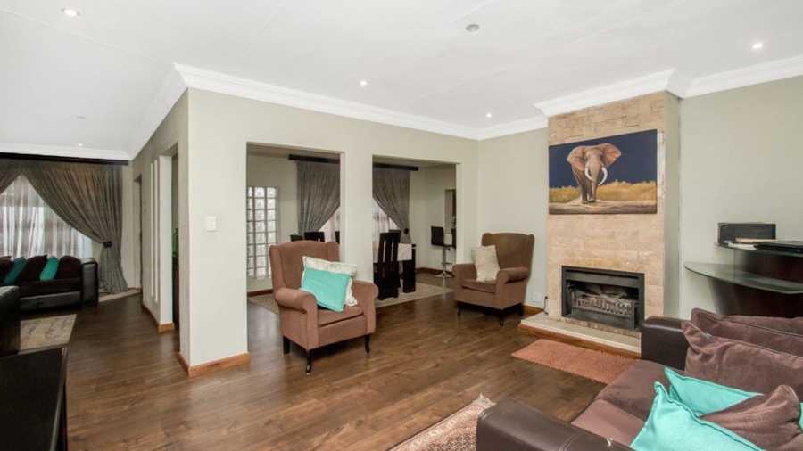 5 Bedroom Property for Sale in Country View Gauteng