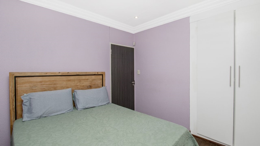 5 Bedroom Property for Sale in Country View Gauteng
