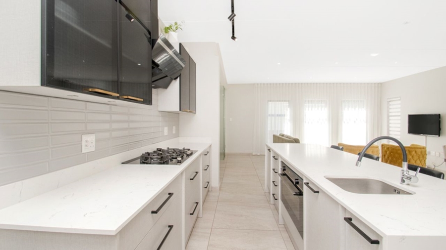 5 Bedroom Property for Sale in Kyalami Gauteng