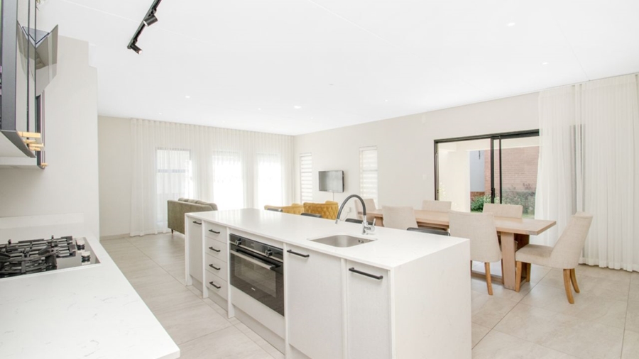 5 Bedroom Property for Sale in Kyalami Gauteng