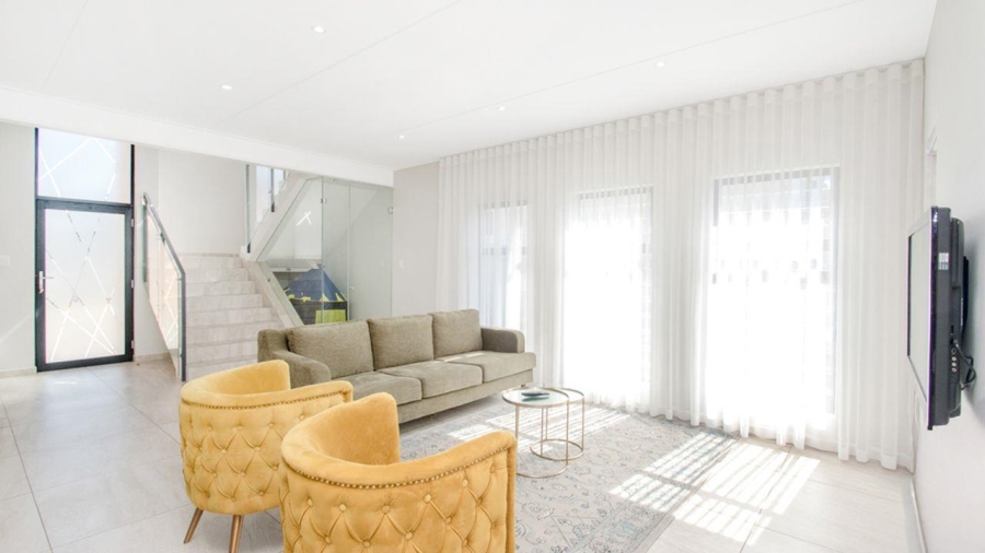 5 Bedroom Property for Sale in Kyalami Gauteng