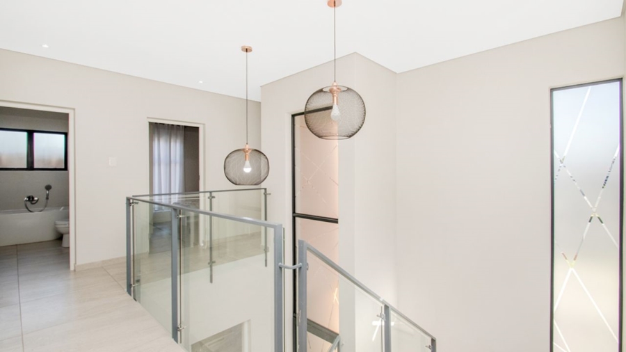 5 Bedroom Property for Sale in Kyalami Gauteng