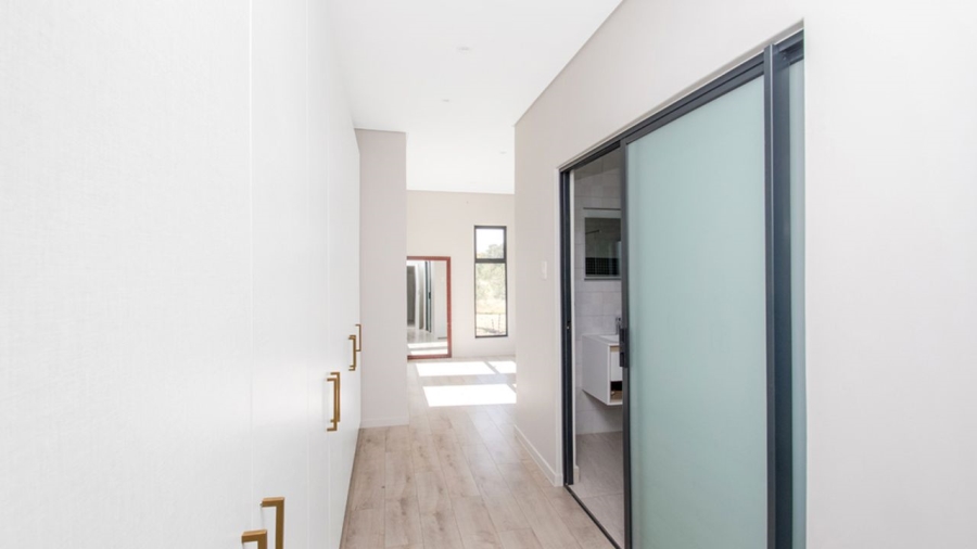 5 Bedroom Property for Sale in Kyalami Gauteng