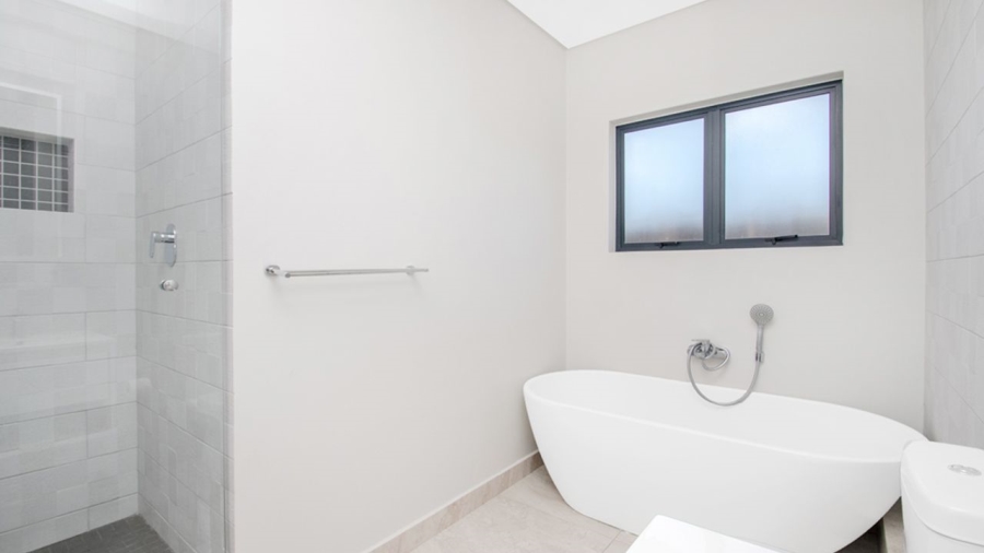 5 Bedroom Property for Sale in Kyalami Gauteng