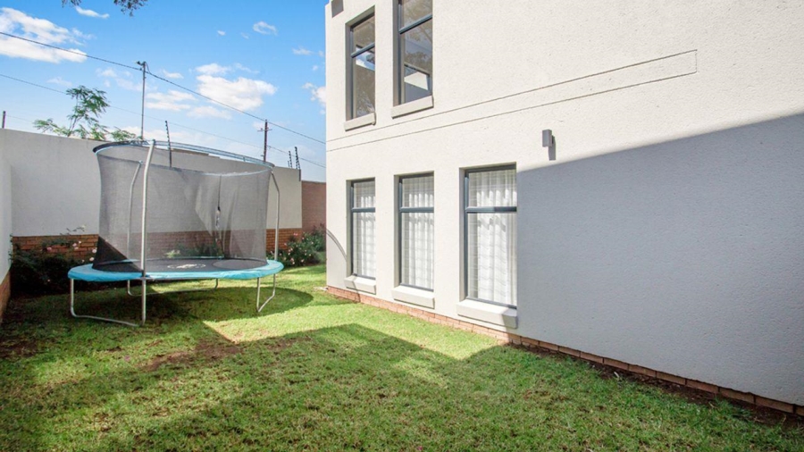 5 Bedroom Property for Sale in Kyalami Gauteng